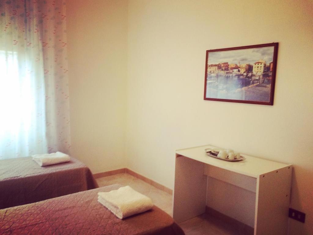 A Due Passi Rooms La Maddalena  Bagian luar foto