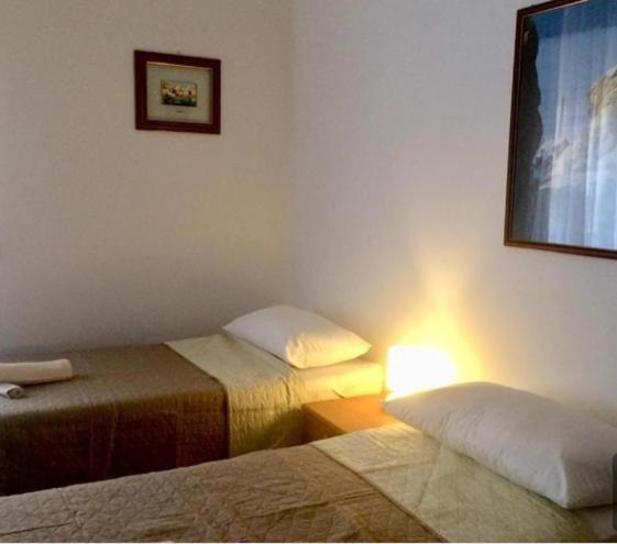 A Due Passi Rooms La Maddalena  Bagian luar foto